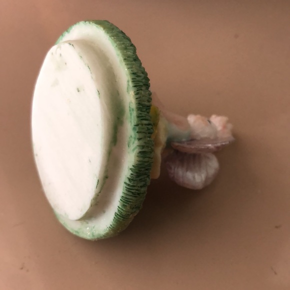 Resin dimensional bunny rabbit tooth fairy box - Picture 12 of 16